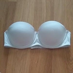 Strapless bra push up